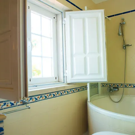 Oda ve Kahvaltı Magnolia 4*